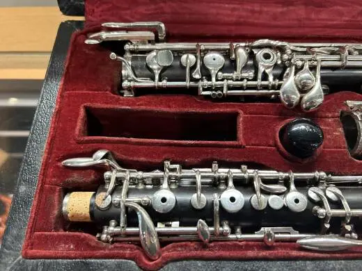 A.ROBERT OBOE 2